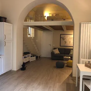 Casa Anna Lungarno Galilei Pisa